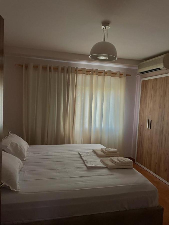 Apartment In Skanderbeg Square - Tirana Center 1 Екстер'єр фото